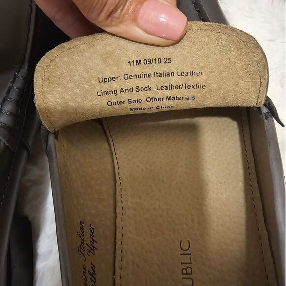 NWOB Banana Republic Italian Leather Gray Loafers Size 11 - Picture 10 of 10